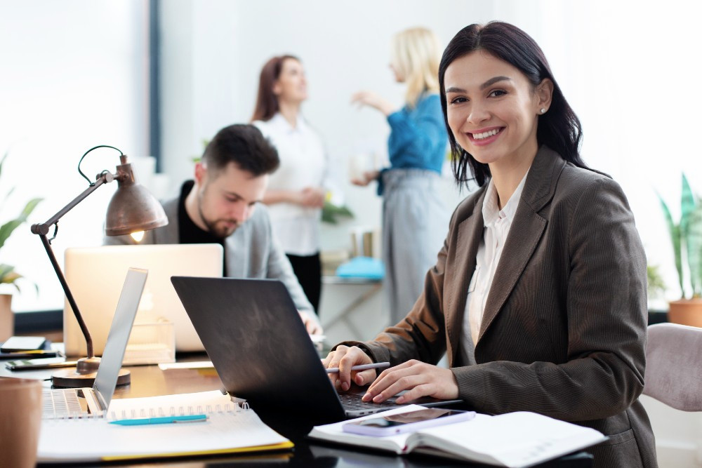Oferta de empleo: ADMINISTRATIVO/A