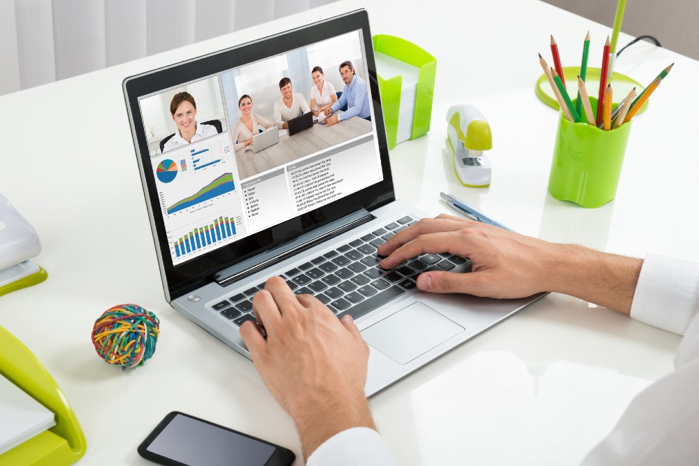 FP Grado Superior o Medio en Administración o similares