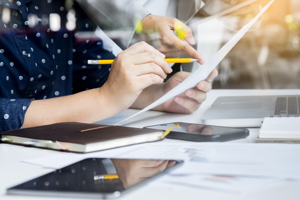 Grado en ADE, Economía, Finanzas o CFGS en Administración y Finanzas